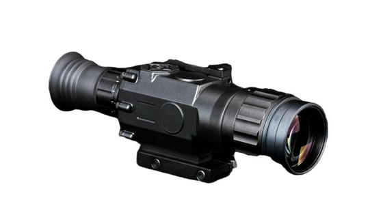 alcance infrarrojo de la visión nocturna de 3x50 Digitaces con el iluminador For Security del IR